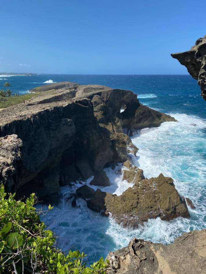 Cuevas marinas en los acantilados del Atlántico, Cueva del Indio